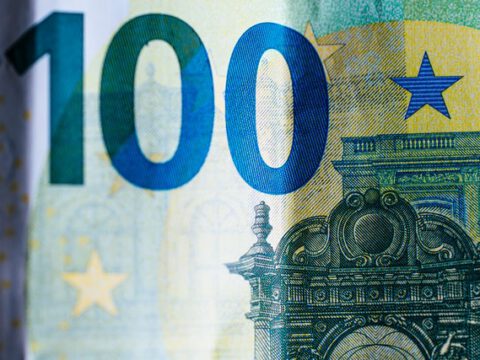 4 Profis, 4 Aktien-Tipps – so bereiten Sie sich auf den KI‑Crash vor