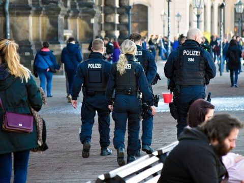 „Clan-Bürgermeisterin“ – Berliner Linke unterliegt im Streit mit CDU-Politiker Hagel
