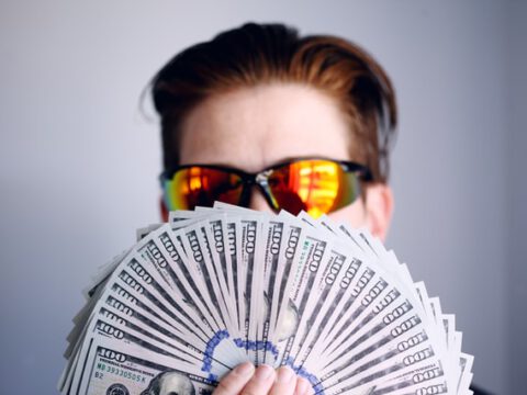 4 Profis, 4 Aktien-Tipps – so bereiten Sie sich auf den KI‑Crash vor