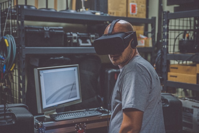 Neustart der Produktion – Chancen digitaler Umbrüche für Industrieexpert:innen