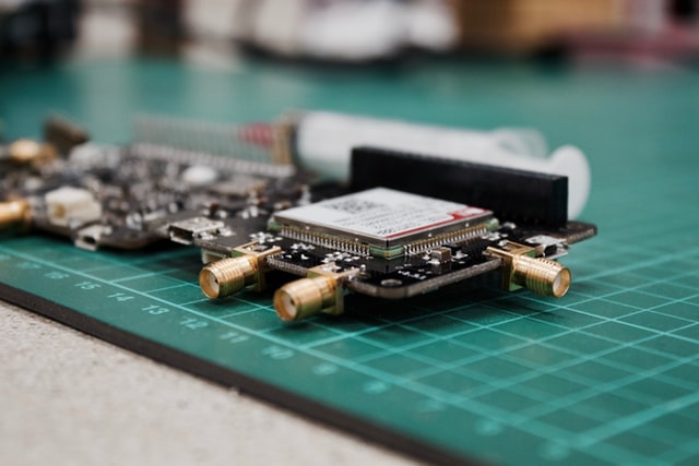 Neustart der Produktion – Chancen digitaler Umbrüche für Industrieexpert:innen